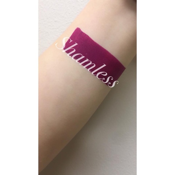 Shameless matte lipsticks - Picture 2 of 3